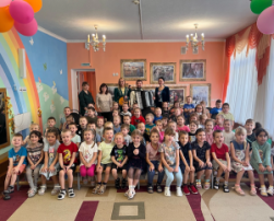 У нас в гостях артисты Белгородской филармонии У нас в гостях артисты Белгородской филармонии.